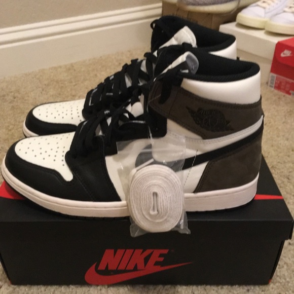 Nike Dark Mocha. NWT 9.5 - Picture 2 of 6